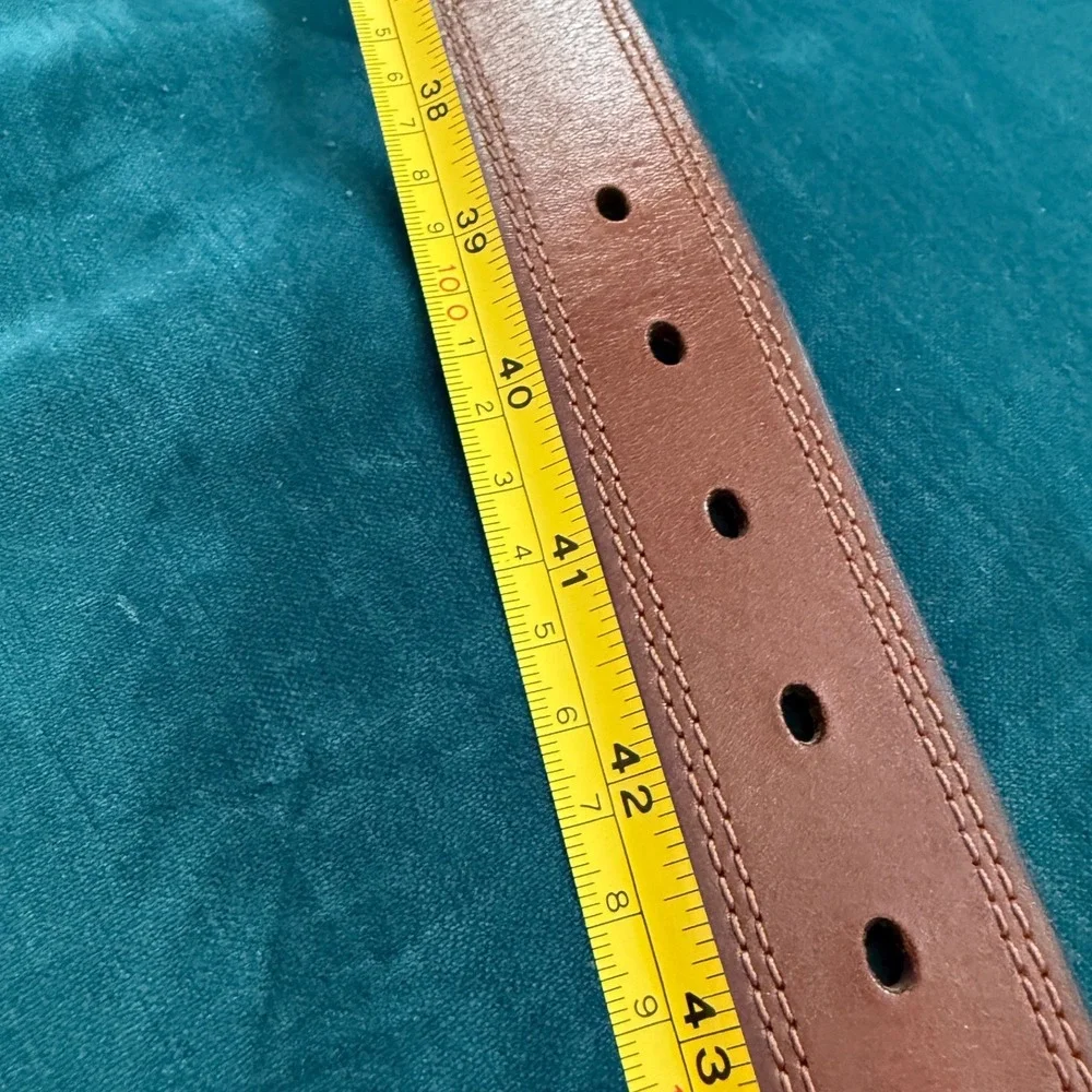 Levis Brown Leather Belt‎ Mens 42 Brass Buckle Casual Jean Accessory 11L V02G